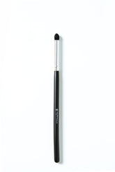 Bullet Crease Brush C321