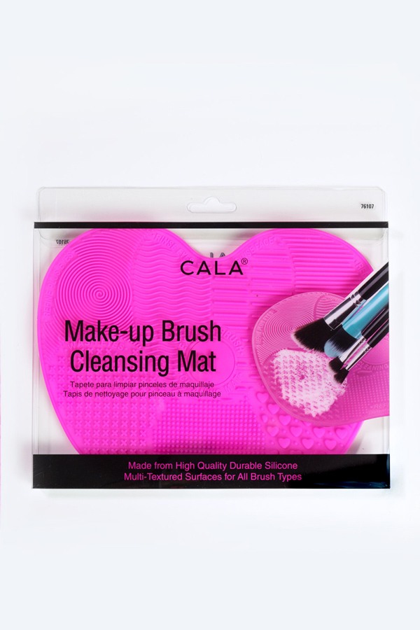 Makeup Mat and Brush Cleaner Black and Pink 9x9