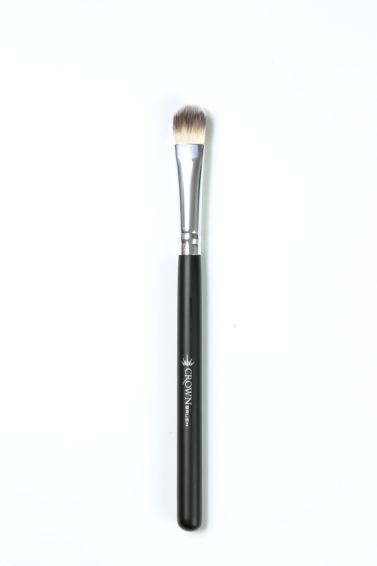 Deluxe Oval Concealer Brush SS004