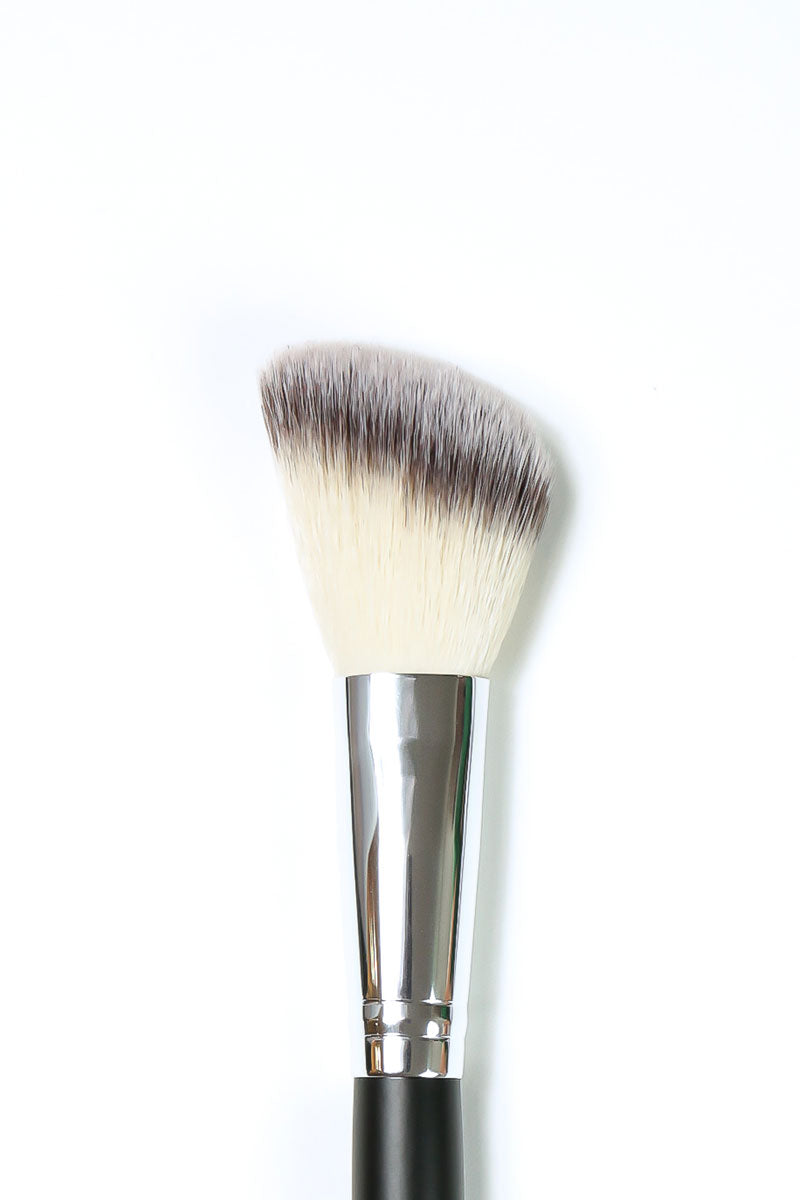 Deluxe Angle Blush Brush SS013